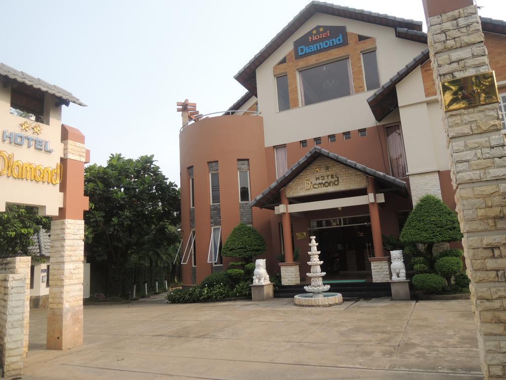 Diamond Hotel Resort Biên Hòa Exterior foto